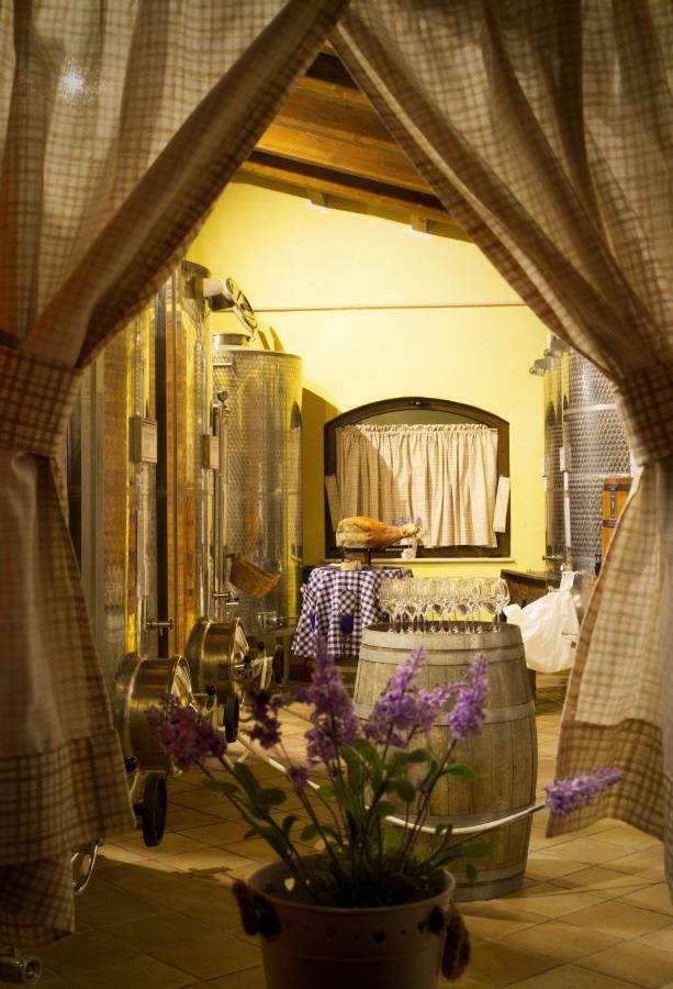 Tenuta Jumara Hotel San Lorenzo Maggiore Екстериор снимка